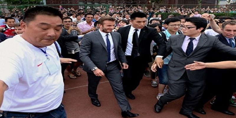 Năm 2005 David Beckham có chuyến công tác nhanh chóng tại Việt Nam